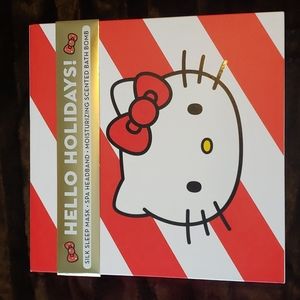 The Creme Shop Hello Kitty Holidays Bath Bomb